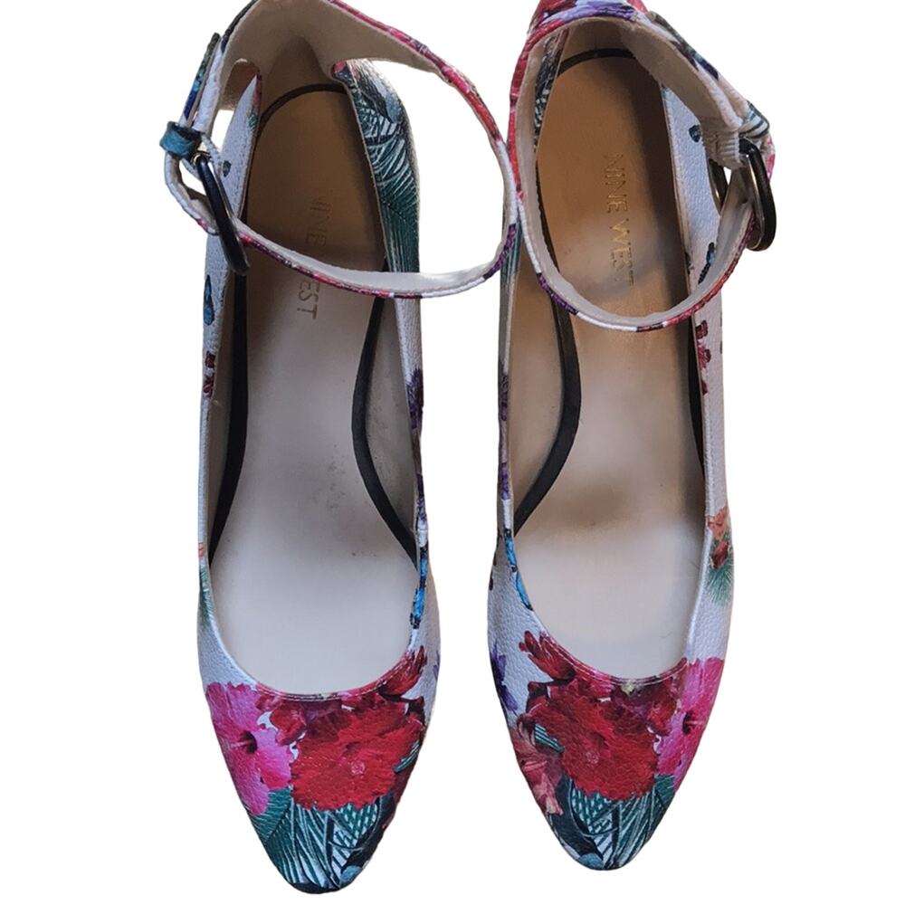 Nine West Spring Floral Print Heels. 9.5